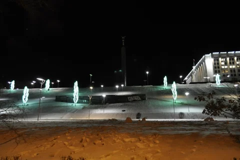 Спуск у Площади Славы